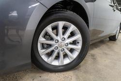 2016 Toyota Camry Altise