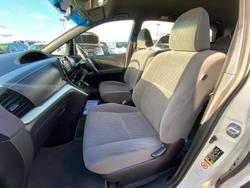 2018 Toyota Tarago GLi