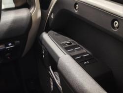 2022 Land Rover Defender 110 P400 S