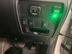 2012 Toyota Landcruiser GXL VDJ200R MY12 4X4 Constant Silver Pearl