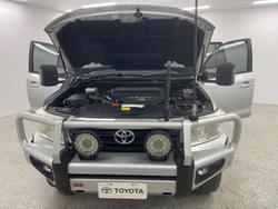2012 Toyota Landcruiser GXL VDJ200R MY12 4X4 Constant Silver Pearl