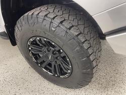 2012 Toyota Landcruiser GXL VDJ200R MY12 4X4 Constant Silver Pearl
