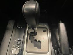 2012 Toyota Landcruiser GXL VDJ200R MY12 4X4 Constant Silver Pearl