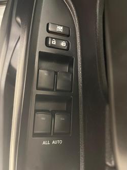 2012 Toyota Landcruiser GXL VDJ200R MY12 4X4 Constant Silver Pearl