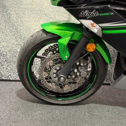 2016 Kawasaki NINJA 650L Green