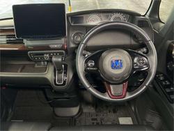 2021 Honda N-Box Custom Turbo