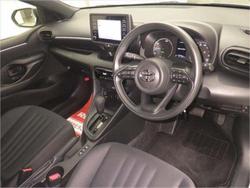 2022 Toyota Yaris X Hybrid