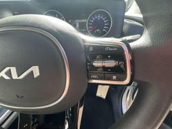 2023 Kia Carnival S