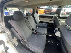 2023 Kia Carnival S