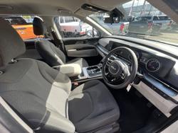 2023 Kia Carnival S