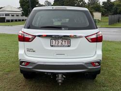2020 Isuzu MU-X LS-M