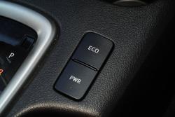 2021 Toyota Hilux SR5