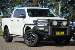 2021 Toyota Hilux SR5