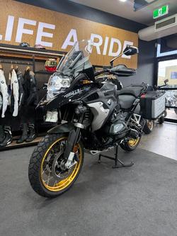 2023 BMW Motorrad R 1250 GS TRIPLE BLACK BLK STORM METALLIC/BLK/AGATE