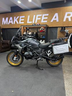 2023 BMW Motorrad R 1250 GS TRIPLE BLACK BLK STORM METALLIC/BLK/AGATE