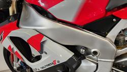 2000 Yamaha YZF-R1 R1 Red