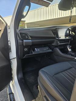 2025 Isuzu MU-X X-TERRAIN