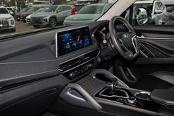 2023 LDV D90 Executive