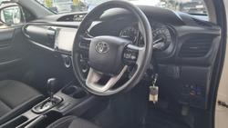 2022 Toyota Hilux SR
