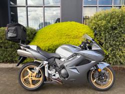 Honda VFR800F (VFR800FI)