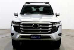 2025 Toyota Landcruiser VX