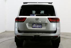 2025 Toyota Landcruiser VX