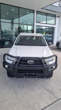 2022 Toyota Hilux SR