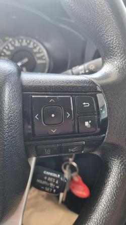 2022 Toyota Hilux SR