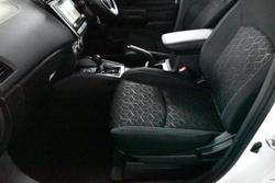 2024 Mitsubishi ASX ES