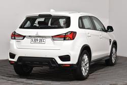 2024 Mitsubishi ASX ES