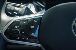 2025 Volkswagen ID. Buzz Pro BEV560