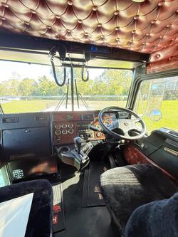 2014 Kenworth C5 Series C509 White