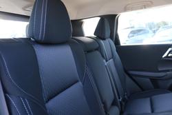 2025 Mitsubishi Outlander ES