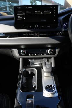 2025 Mitsubishi Outlander ES