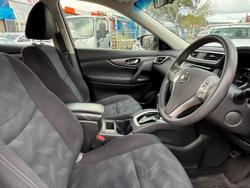 2017 Nissan X-TRAIL ST T32 Burning Red