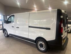 2021 Mitsubishi Express GLX