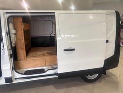 2021 Mitsubishi Express GLX