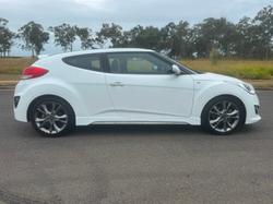 2016 Hyundai Veloster SR Turbo