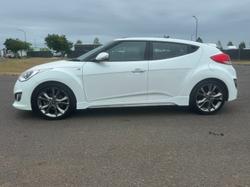 2016 Hyundai Veloster SR Turbo