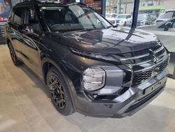 2025 Mitsubishi Outlander LS