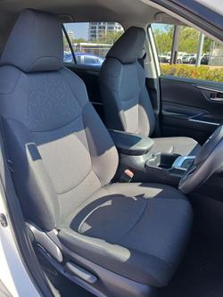 2023 Toyota RAV4 GXL