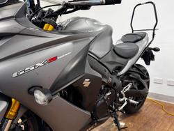 2015 Suzuki GSX-S1000 GREY