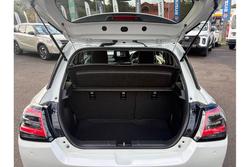 2026 Suzuki Swift Hybrid GLX
