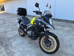 2018 Suzuki V-STROM 650 (DL650A) Yellow