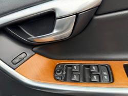 2016 Volvo XC60 T5 Luxury MY16 Crystal White