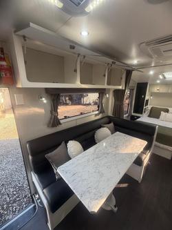 2023 Olympic Marathon Triple Bunk 18Ft (5.5M)