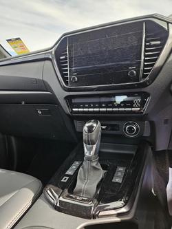 2026 Isuzu D-MAX BLADE