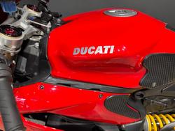 2016 Ducati 1299 PANIGALE RED