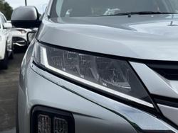 2023 Mitsubishi ASX ES