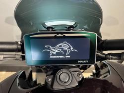 2025 Ducati DIAVEL V4 BLACK